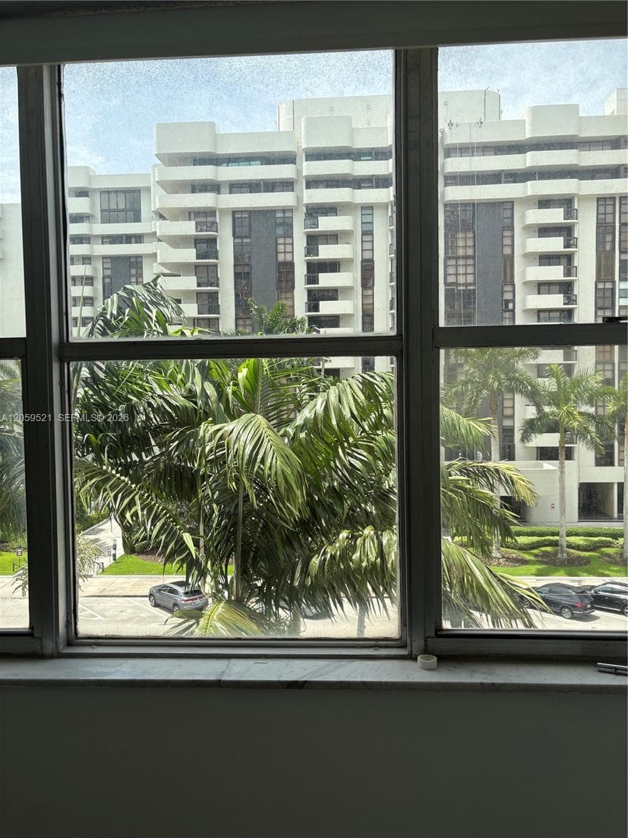 625 Biltmore Way # 501, Coral Gables FL 33134 photo 2