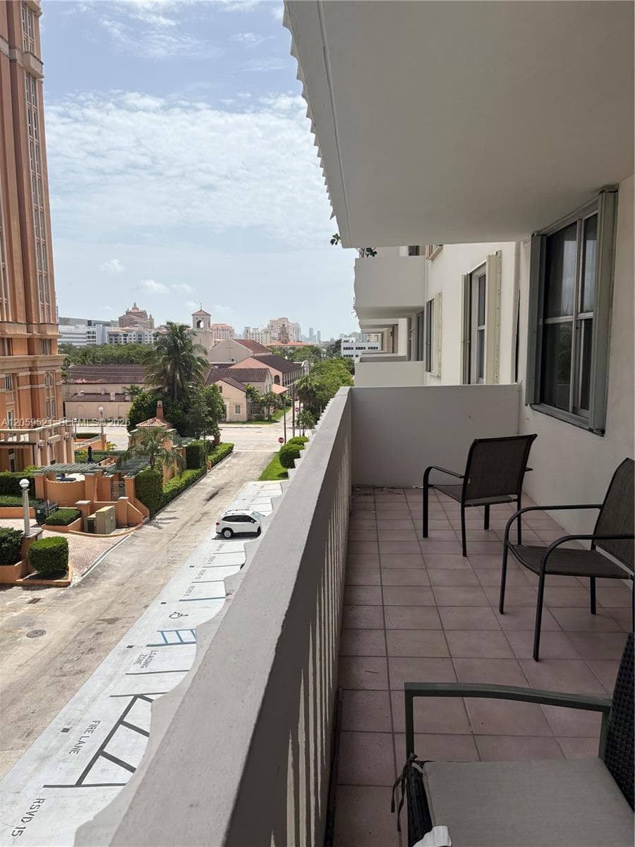 625 Biltmore Way # 501, Coral Gables FL 33134 photo 4