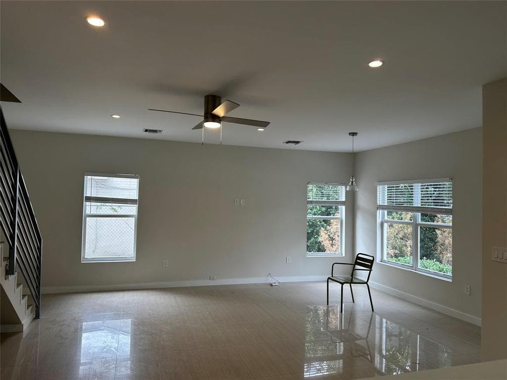420 SE 16TH Street, Fort Lauderdale FL 33316 photo 3
