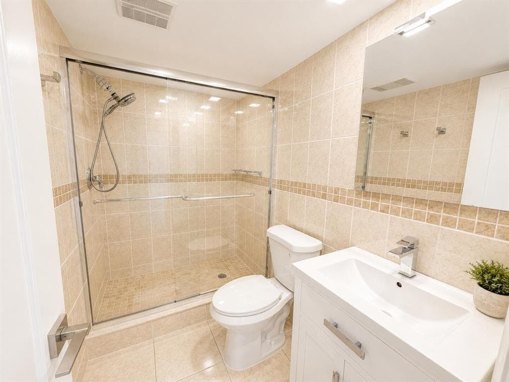 4030 W PALM AIRE Drive # 402, Pompano Beach FL 33069 photo 5