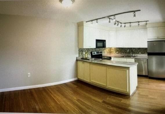 1700 Embassy Drive # 105, West Palm Beach FL 33401 photo 2
