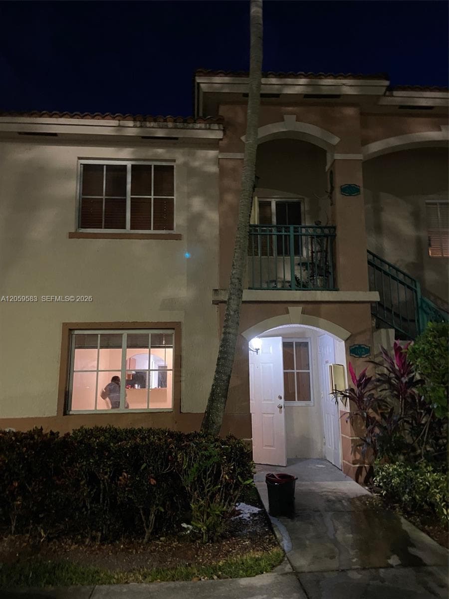 1270 SE 31st Ct # 102-35, Homestead FL 33035 photo 2