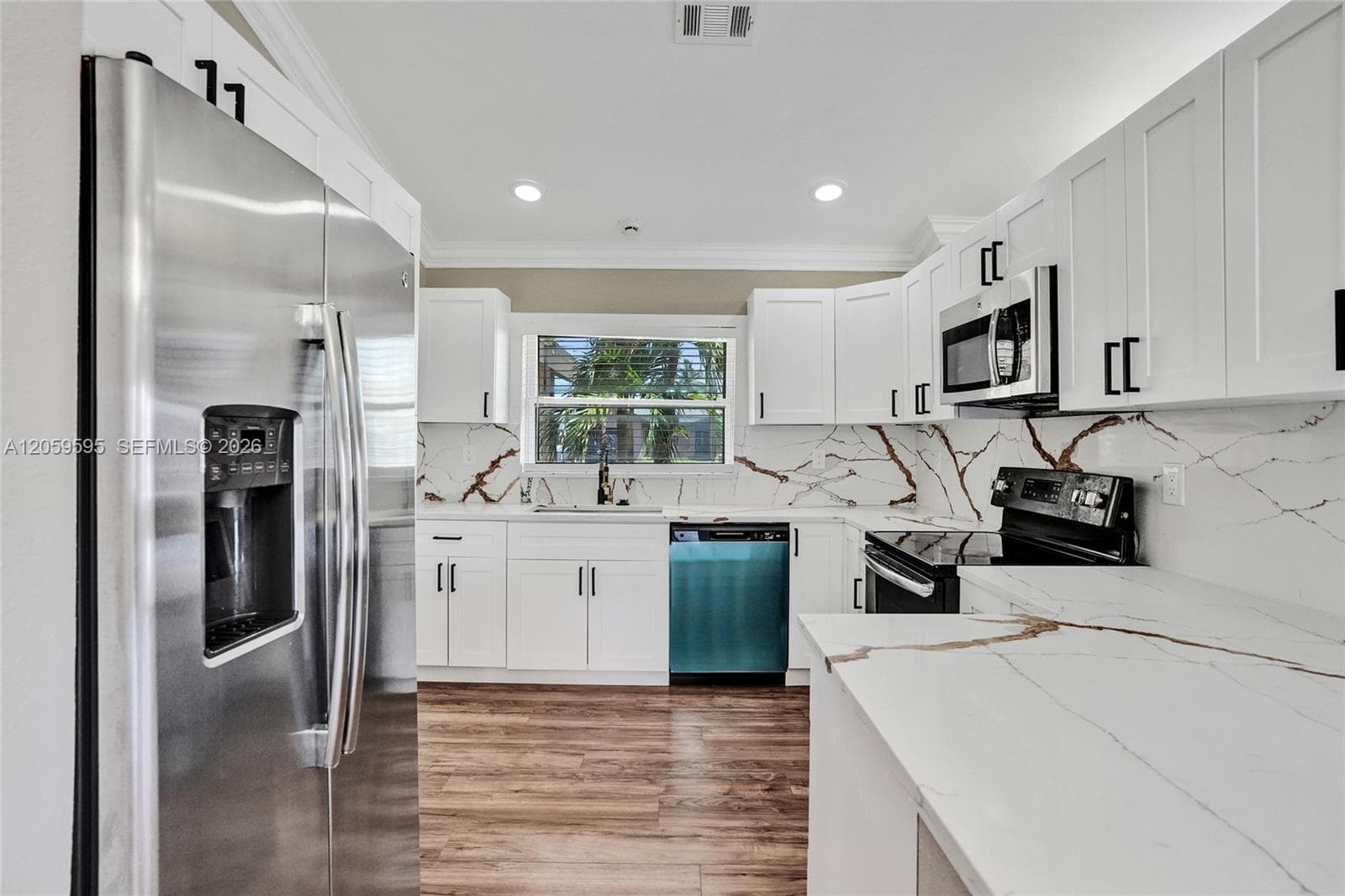 8204 SW 12th St, North Lauderdale FL 33068 photo 5