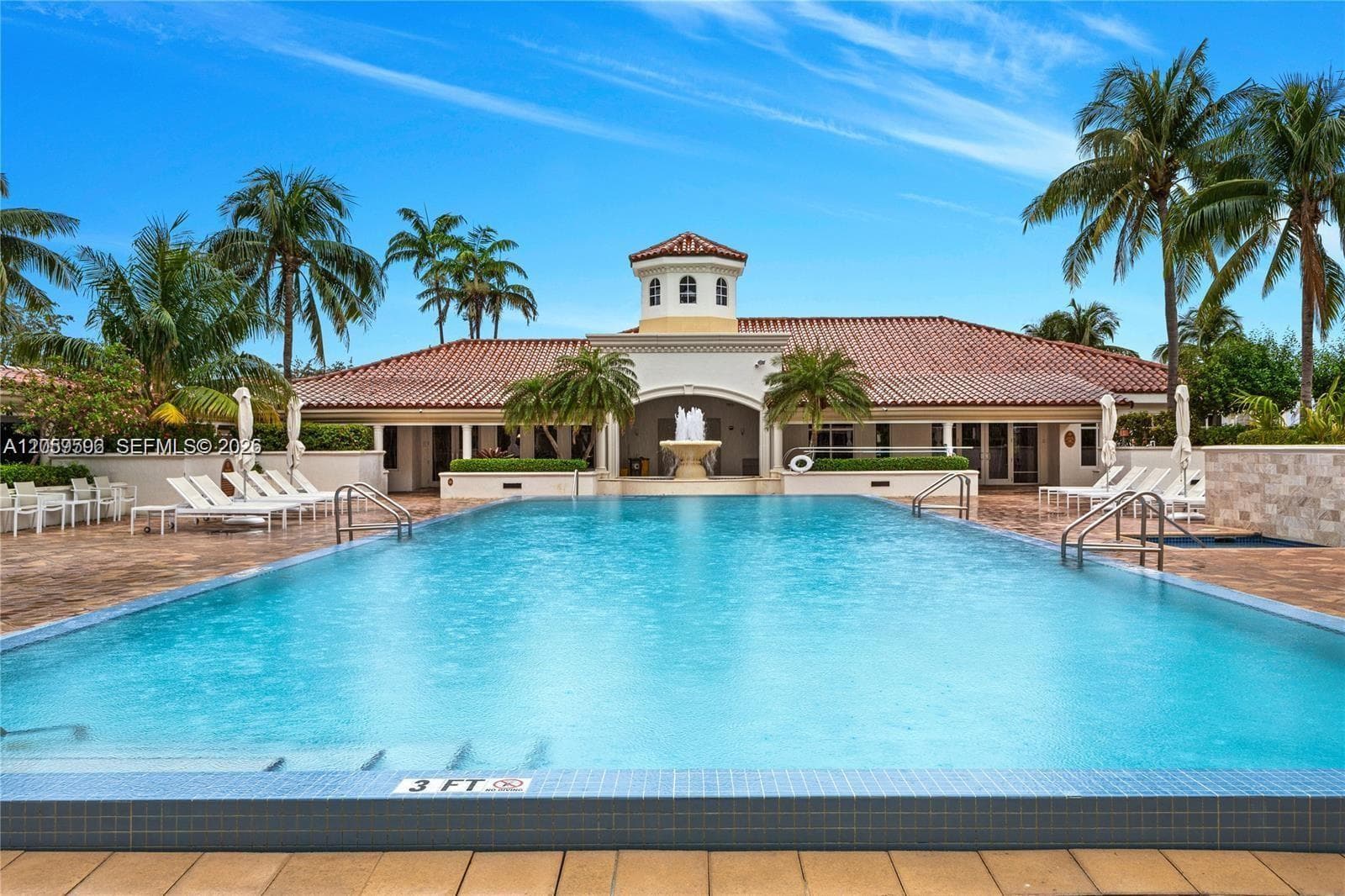 19900 E Country Club Dr # 310, Aventura FL 33180 photo 3
