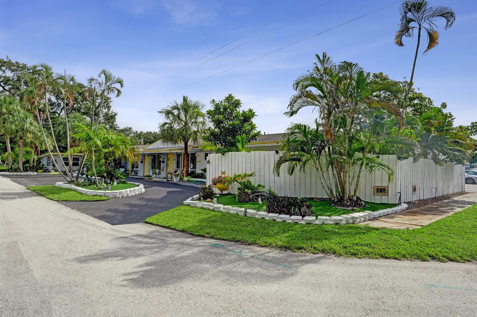 2500 NW 3RD Avenue # 4, Wilton Manors FL 33311 photo 2