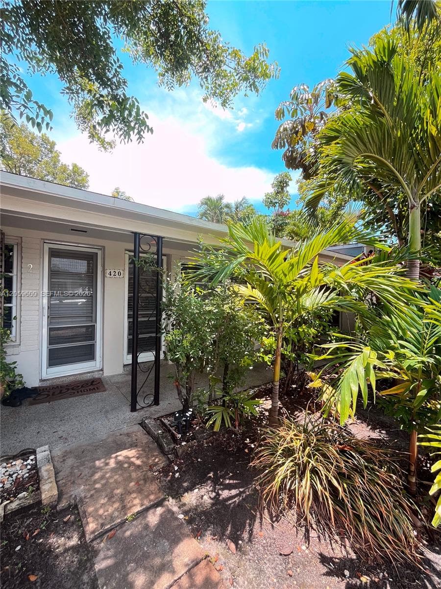 420 NE 14th Ave # 3, Fort Lauderdale, FL 33301