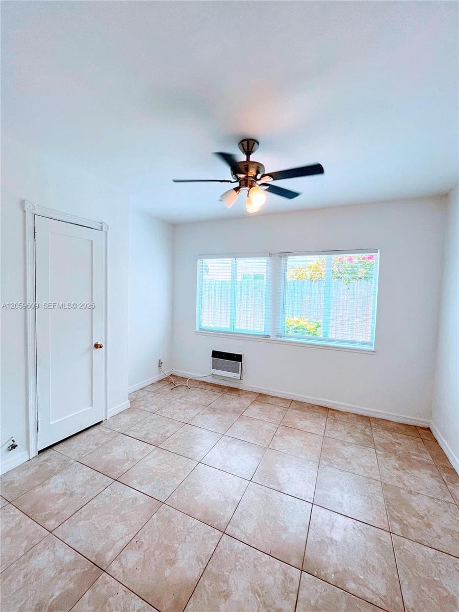 420 NE 14th Ave # 3, Fort Lauderdale, FL 33301 photo 4