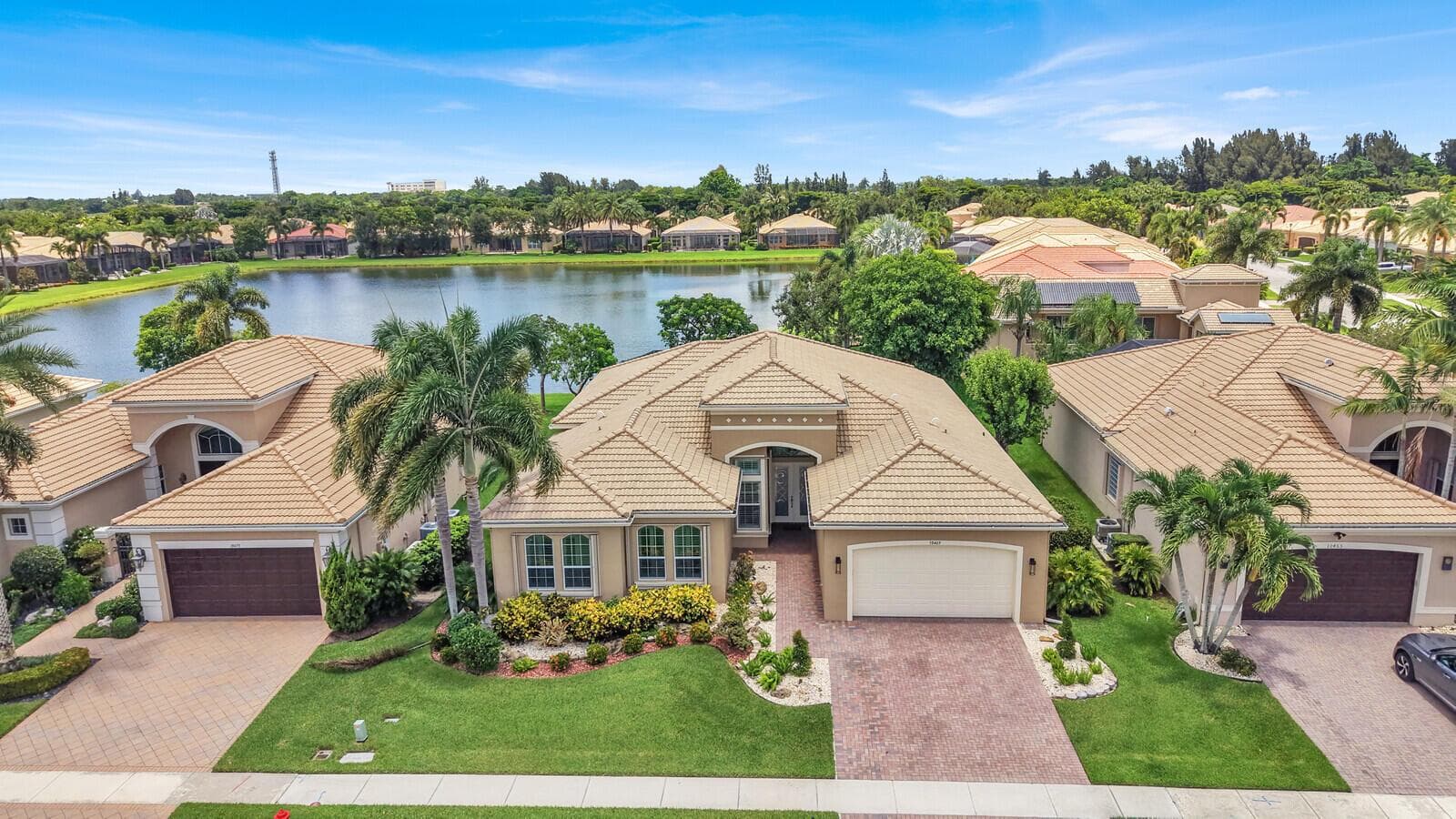 10469 Whitewind Circle, Boynton Beach FL 33473 photo 3