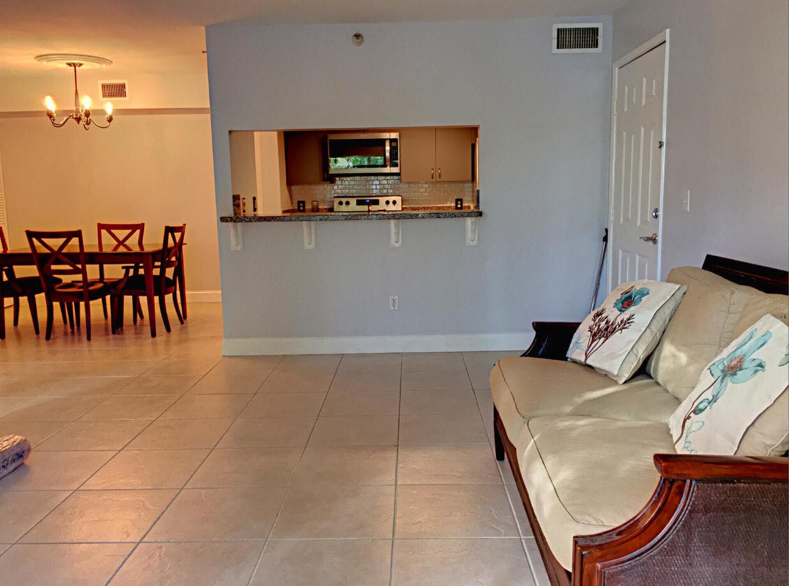 160 YACHT CLUB Way # 210, Hypoluxo FL 33462 photo 2