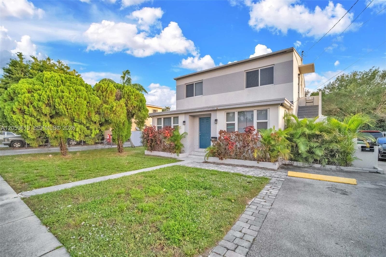 3030 NW 16th St # 1, Miami FL 33125 photo 2