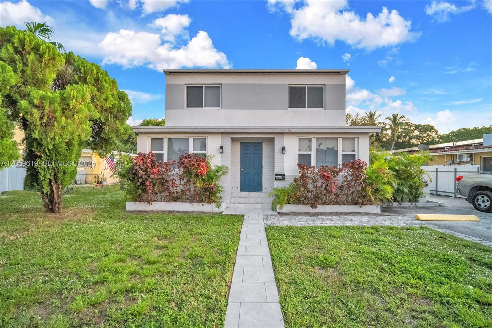 3030 NW 16th St # 1, Miami FL 33125