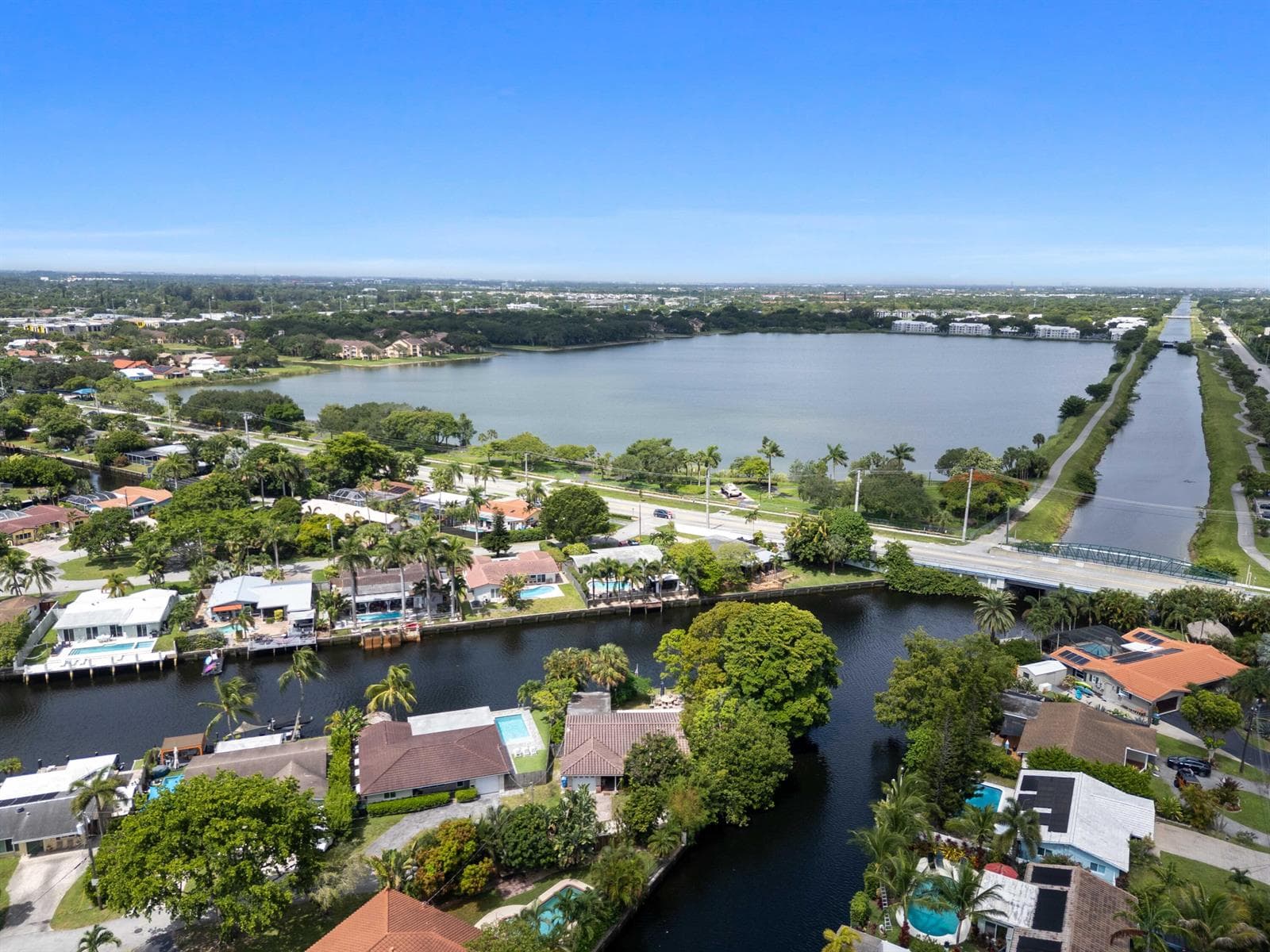 2060 NW 37th Street, Oakland Park FL 33309 photo 3