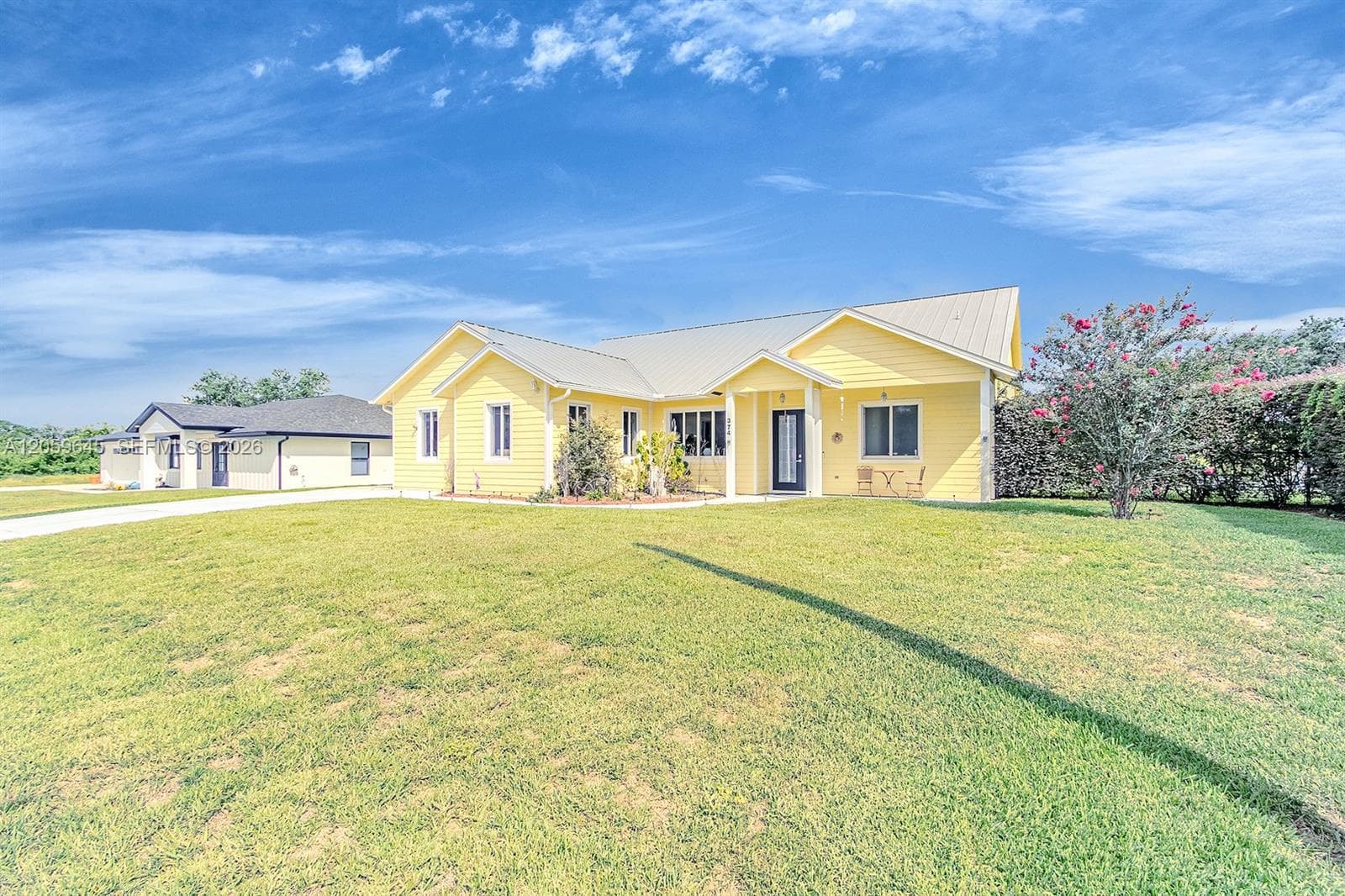 374 Parker St NE, Lake Placid FL 33852 photo 3