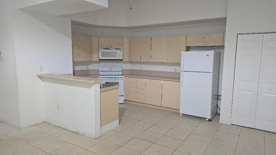 2801 RIVERSIDE Drive # 105-S, Coral Springs FL 33065 photo 2