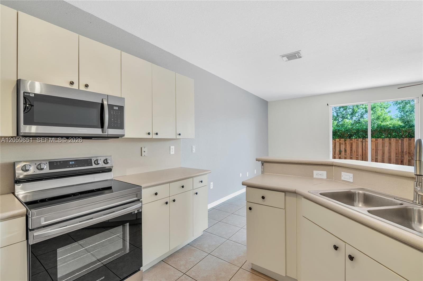 16673 SW 78 Terrace, Miami FL 33193 photo 5