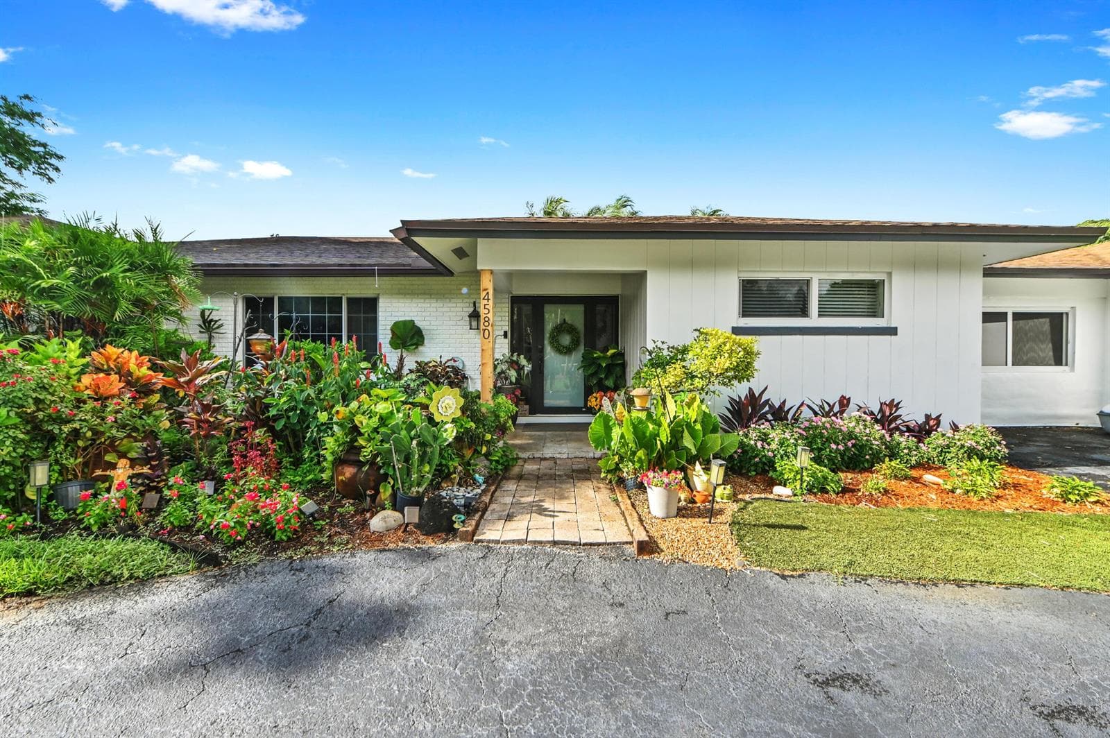 4580 Glenwood Drive, Coconut Creek FL 33066 photo 4
