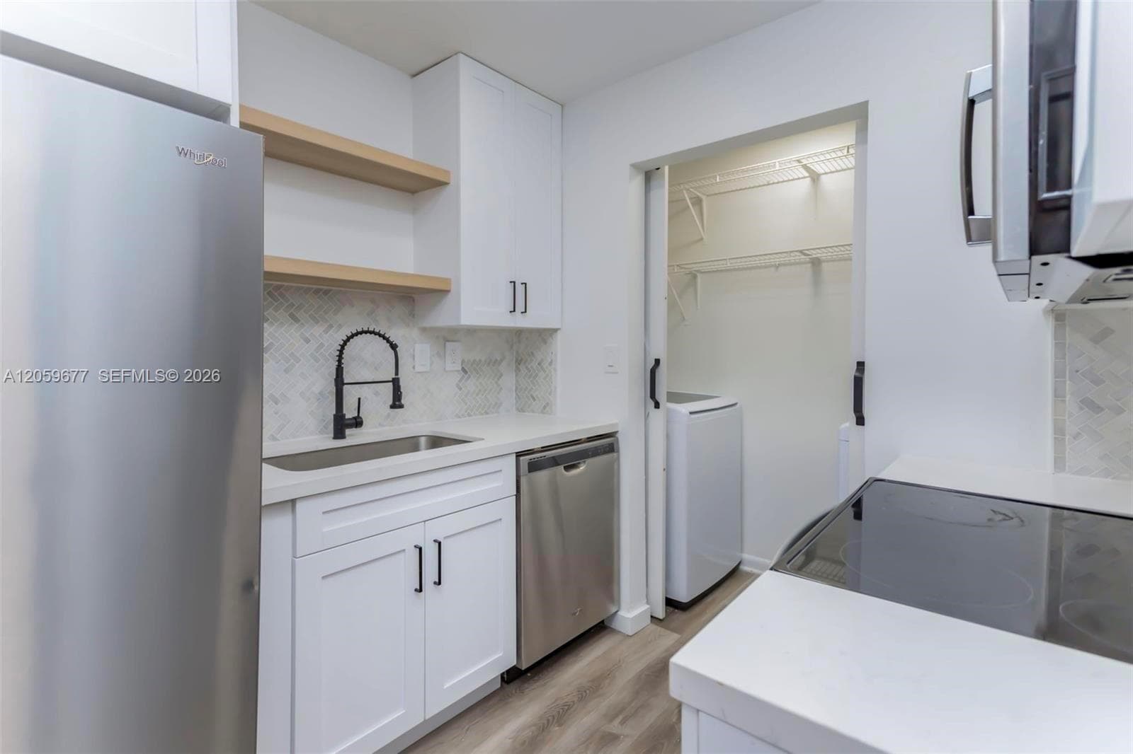 931 NE 199th St # 22, Miami FL 33179 photo 3