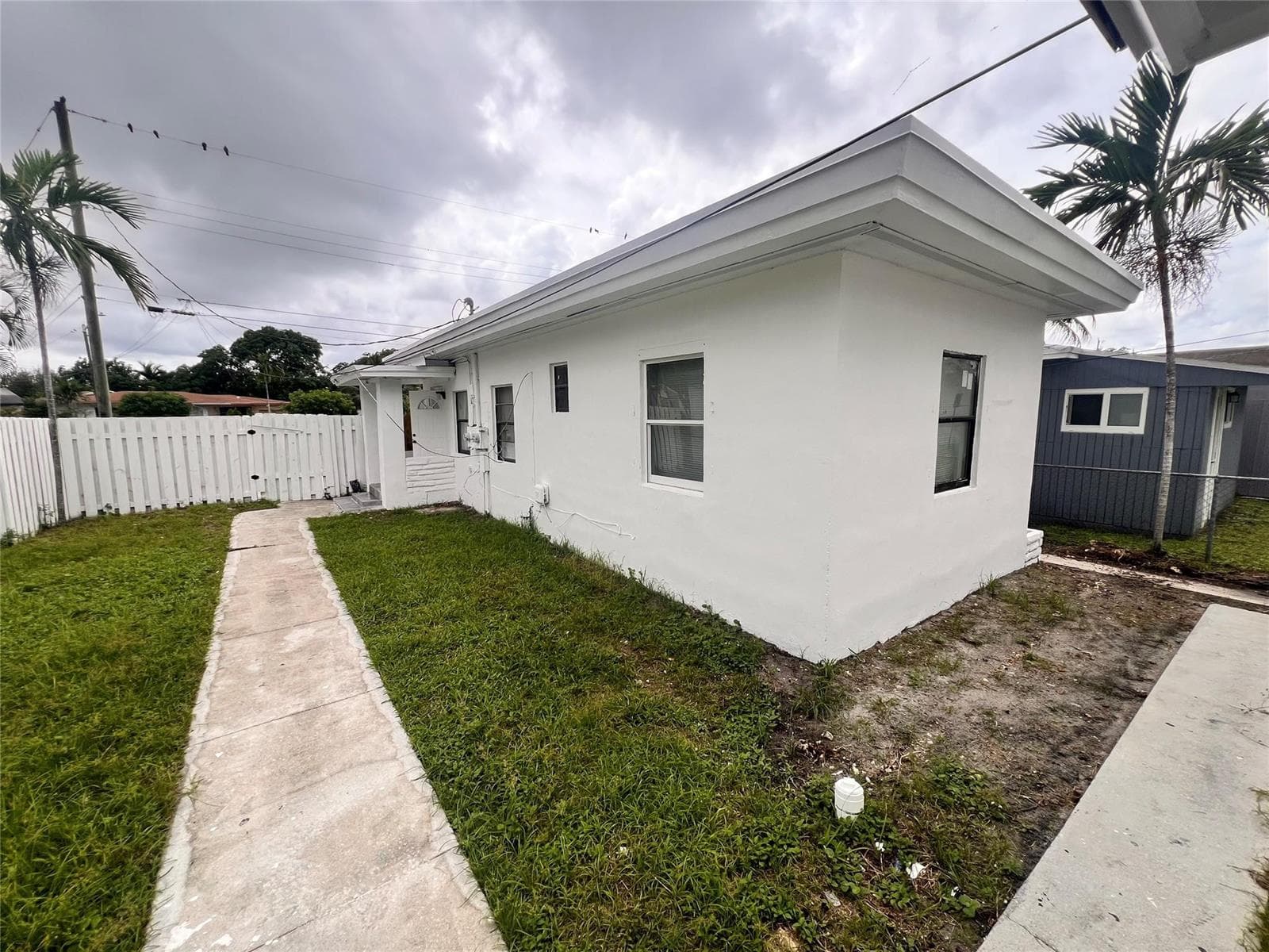 612 NW 6TH Court # 2, Hallandale Beach FL 33009 photo 2