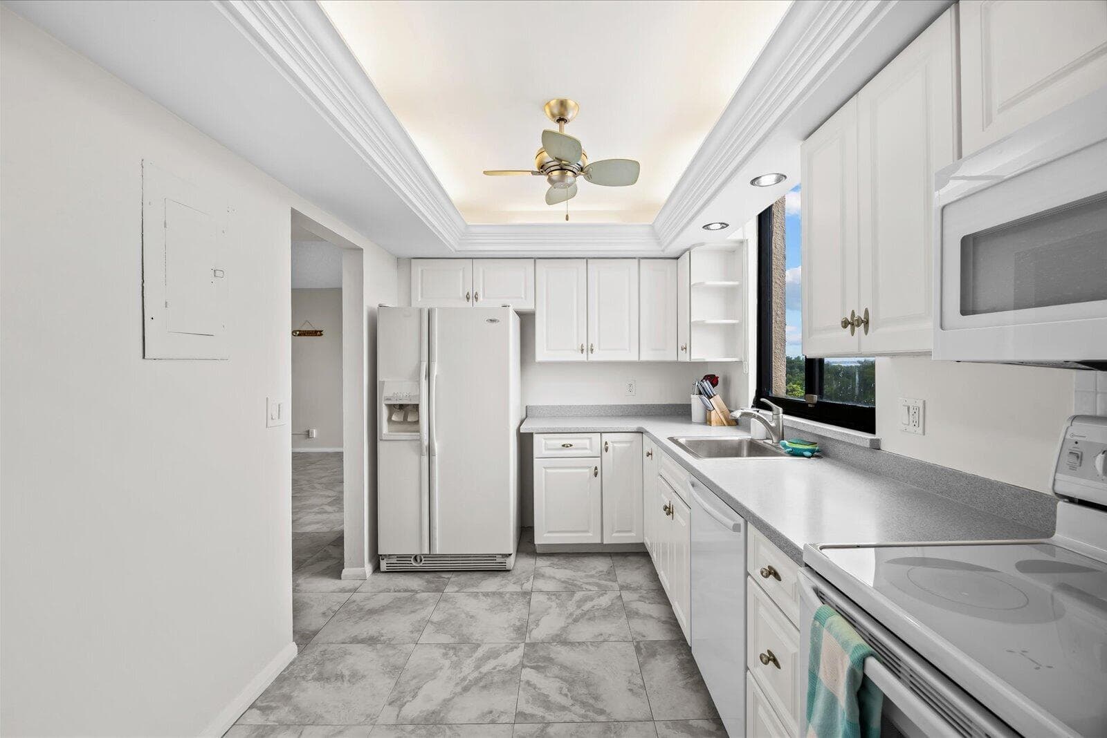 3452 NE Causeway Boulevard NE # 404, Jensen Beach FL 34957 photo 4
