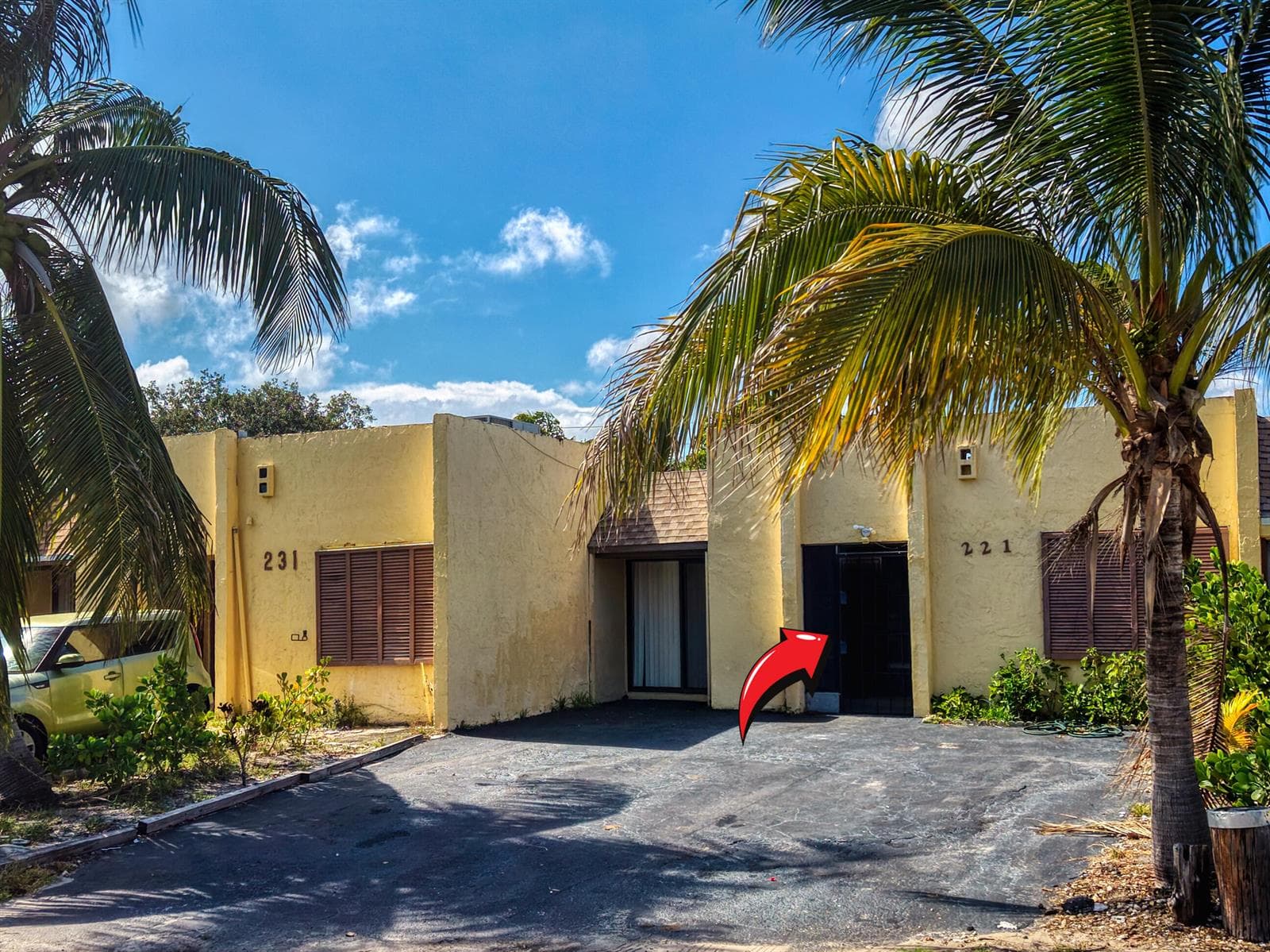 221 NW 43rd Place, Deerfield Beach FL 33064