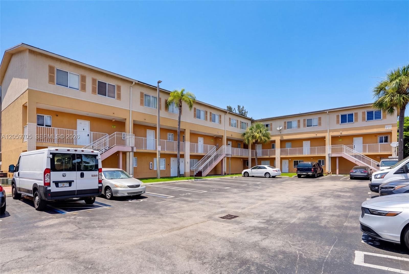 6225 KENDALE LAKES CIR # 253, Miami FL 33183