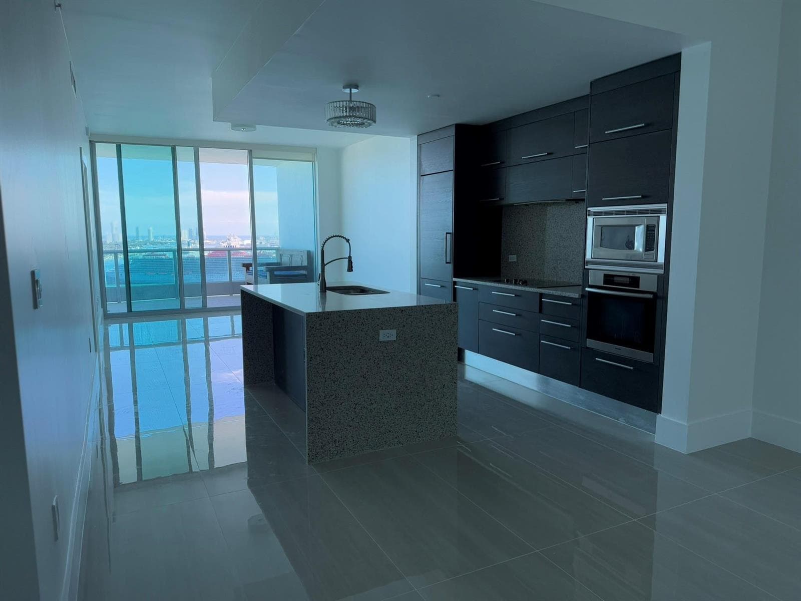 900 Biscayne Boulevard # 2807, Miami FL 33132 photo 4