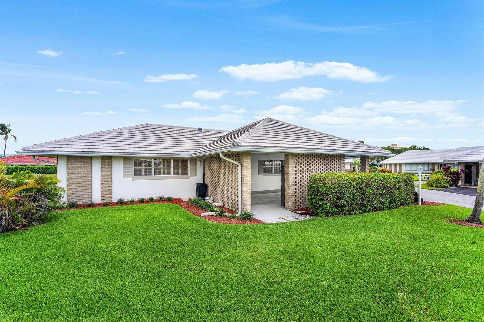 362 Yorktowne Circle, Atlantis FL 33462 photo 5