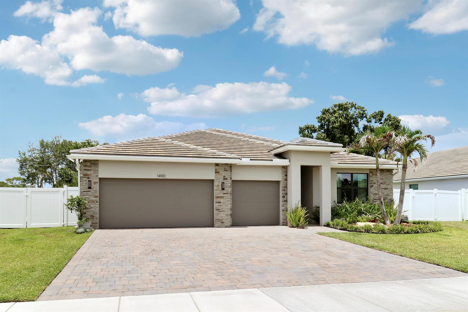 1490 SW Lago Circle, Palm City FL 34990 photo 2