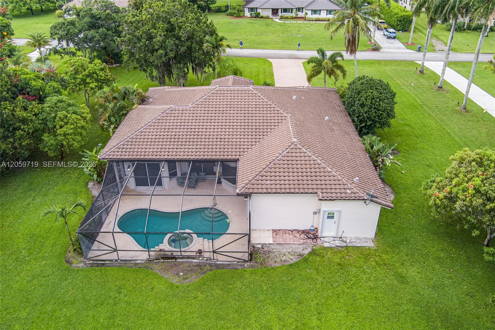 9825 Hindel CT, Boynton Beach FL 33472 photo 3