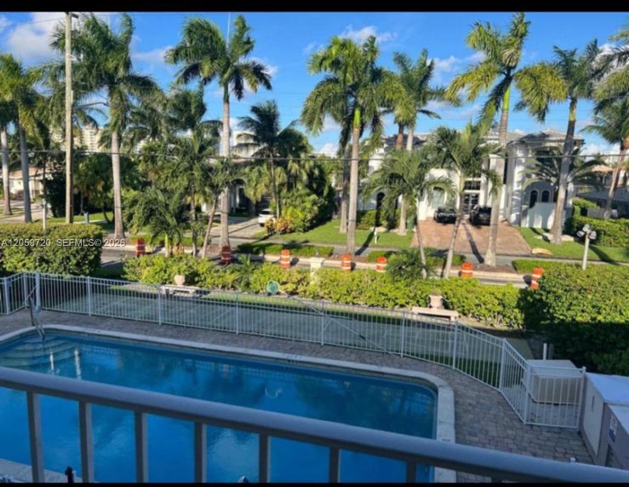 500 Layne Blvd # 14, Hallandale Beach FL 33009 photo 2