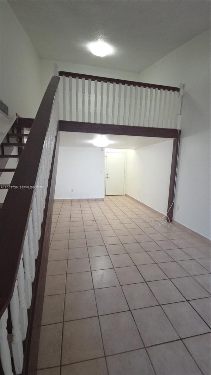 9437 Fontainebleau Blvd # 202, Miami, FL 33172 photo 2