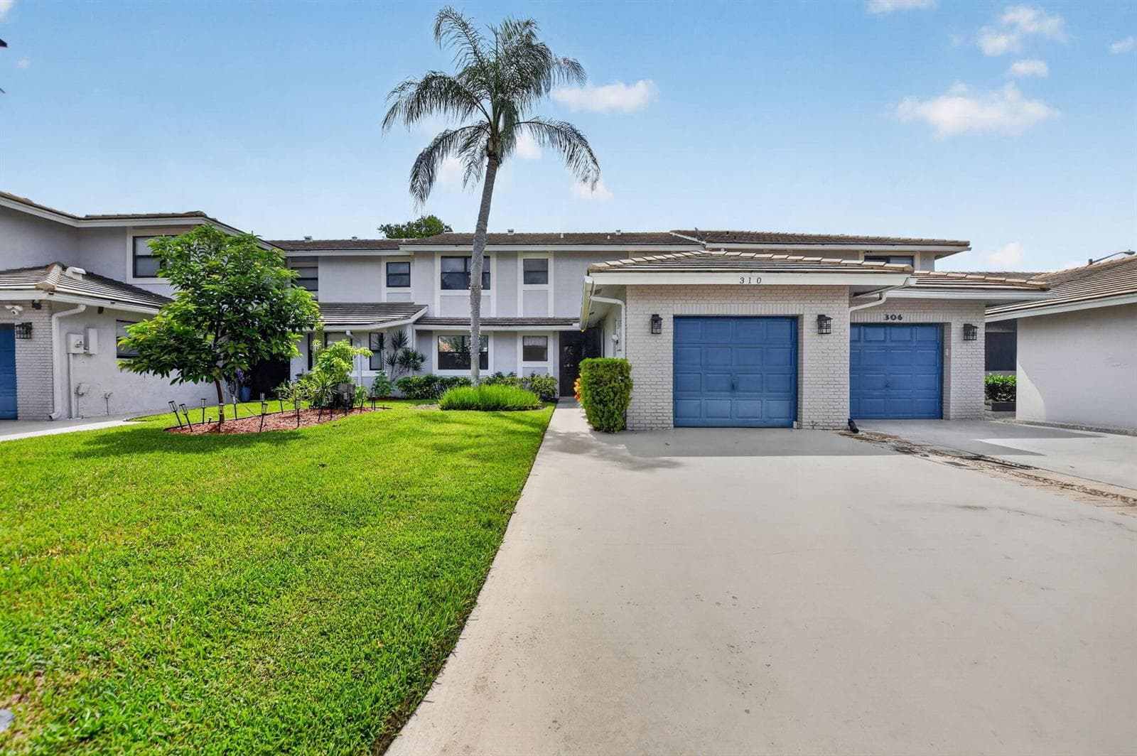 310 Deer Creek Lakeside Way, Deerfield Beach FL 33442 photo 2