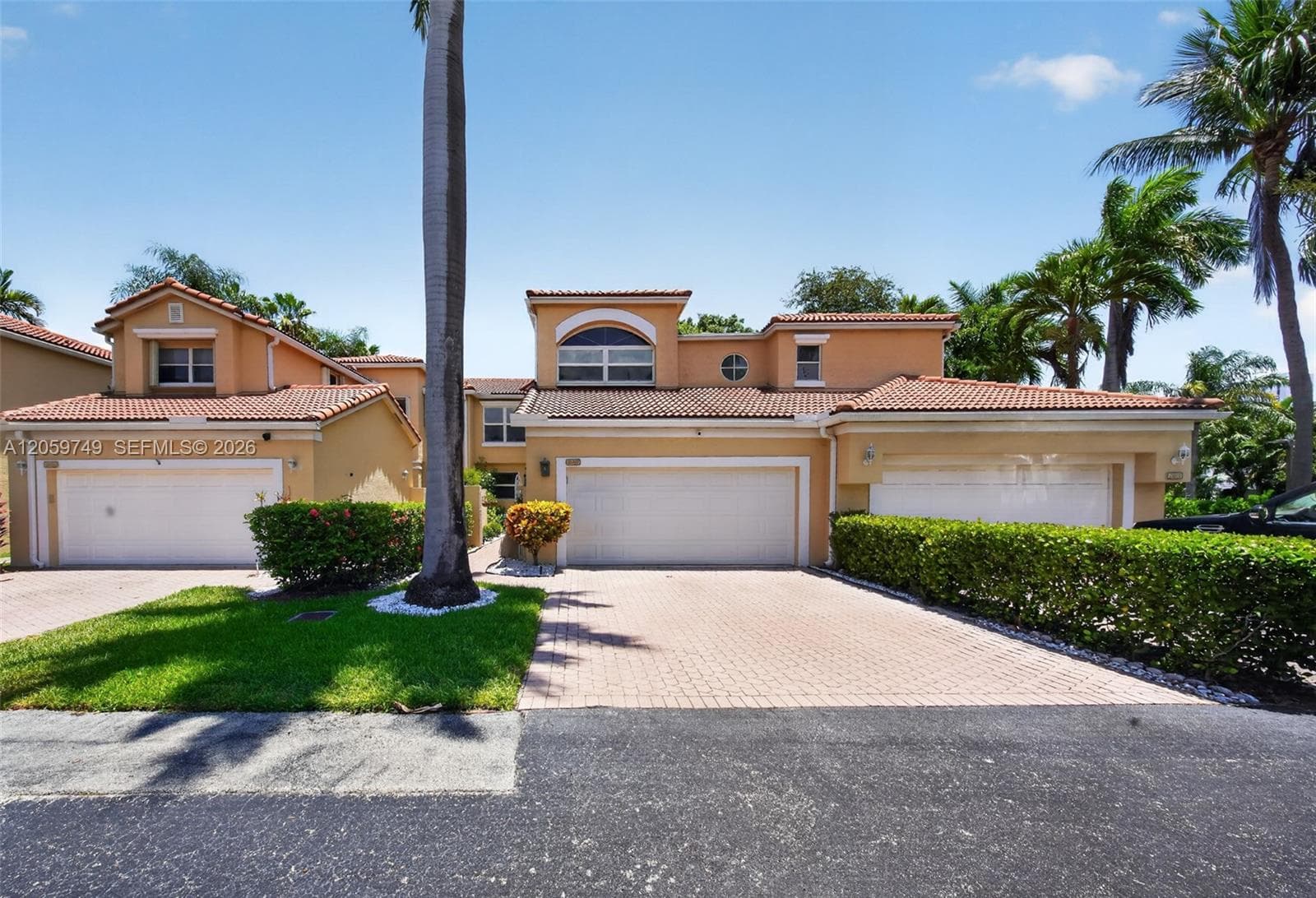 21007 NE 34th PL # 21007, Aventura FL 33180 photo 2