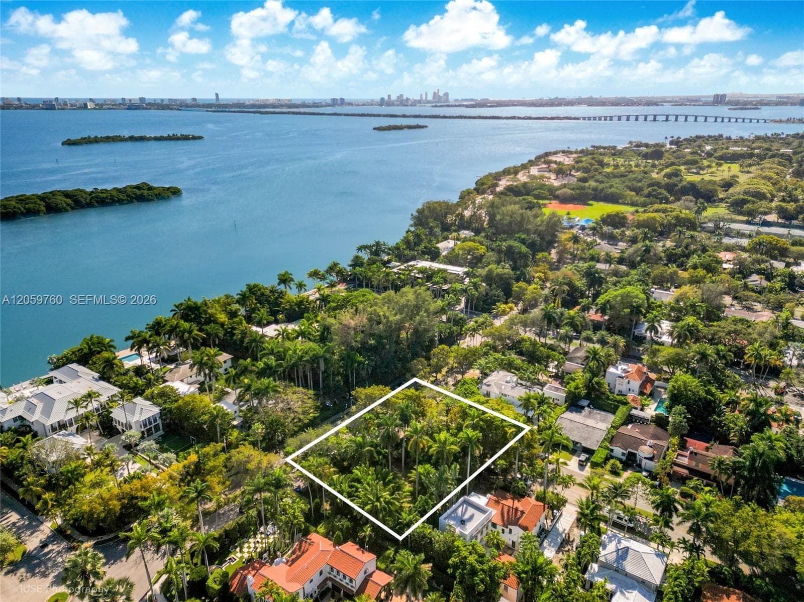 5810 N Bayshore Dr, Miami FL 33137 photo 5