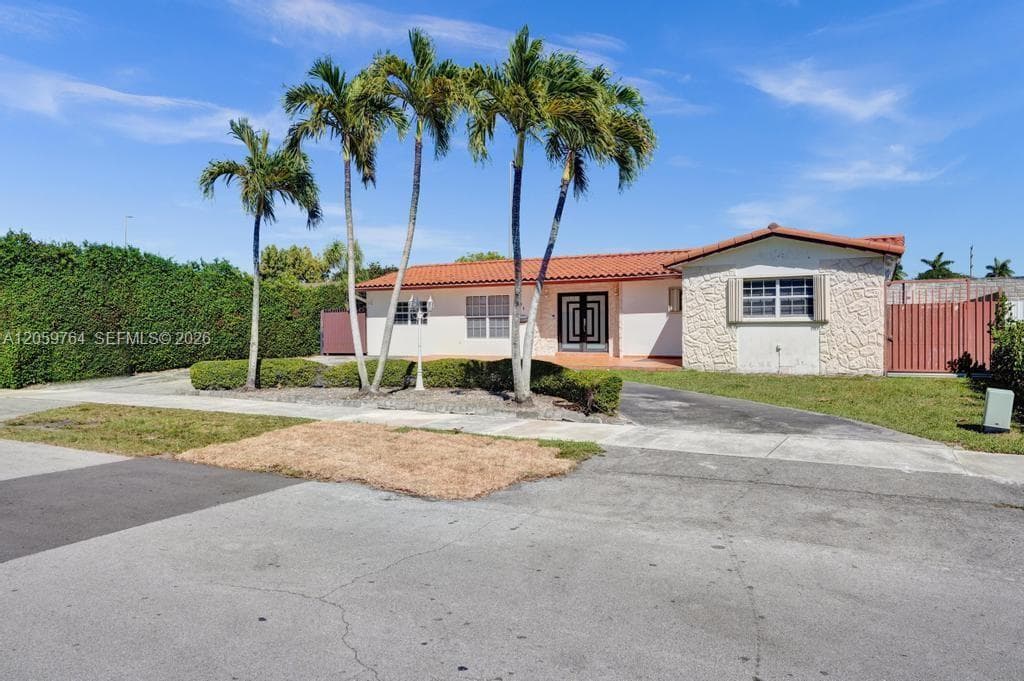 2711 SW 117th Ct, Miami FL 33175