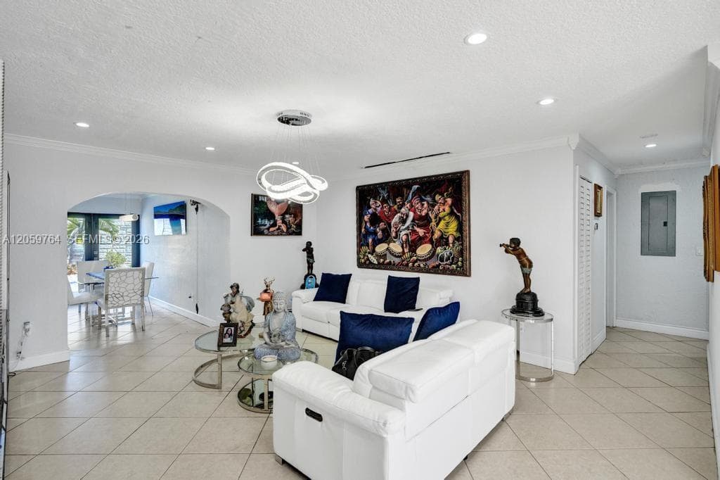 2711 SW 117th Ct, Miami FL 33175 photo 4