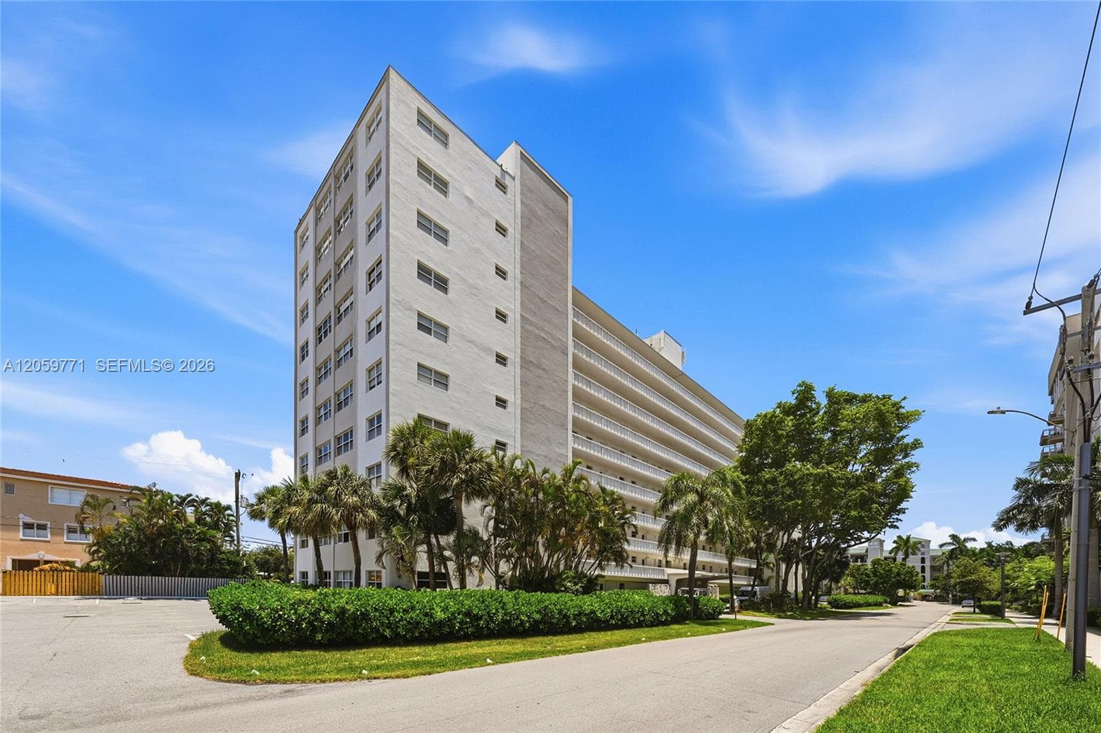 2555 NE 11 Street # 510, Fort Lauderdale FL 33304 photo 2