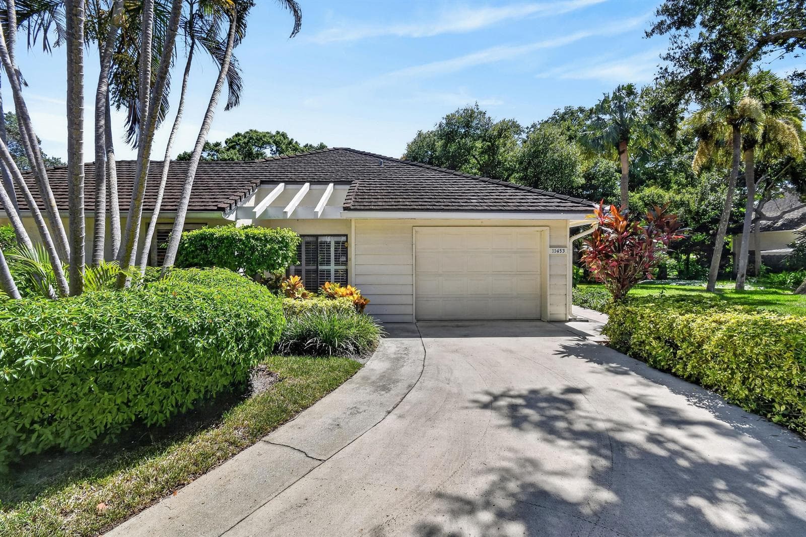11453 SHADY OAKS Lane, North Palm Beach FL 33408 photo 3