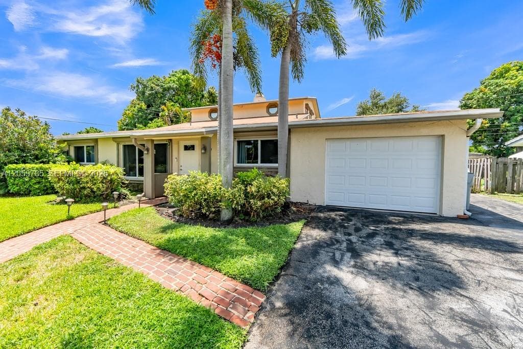 200 SW 16 Street, Pompano Beach FL 33060 photo 2