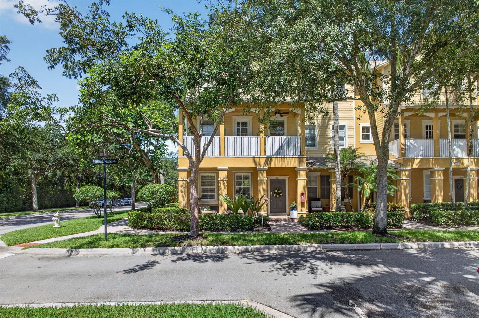 128 W Royal Palm Circle # 101, Jupiter FL 33458 photo 3