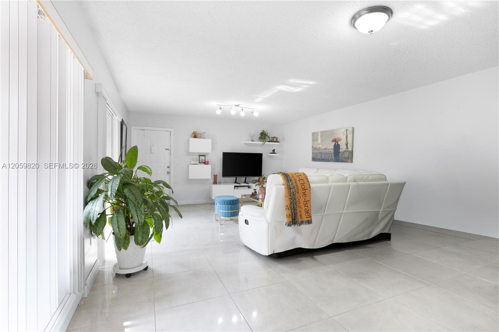 14357 SW 97th Terrace, Miami FL 33186 photo 4