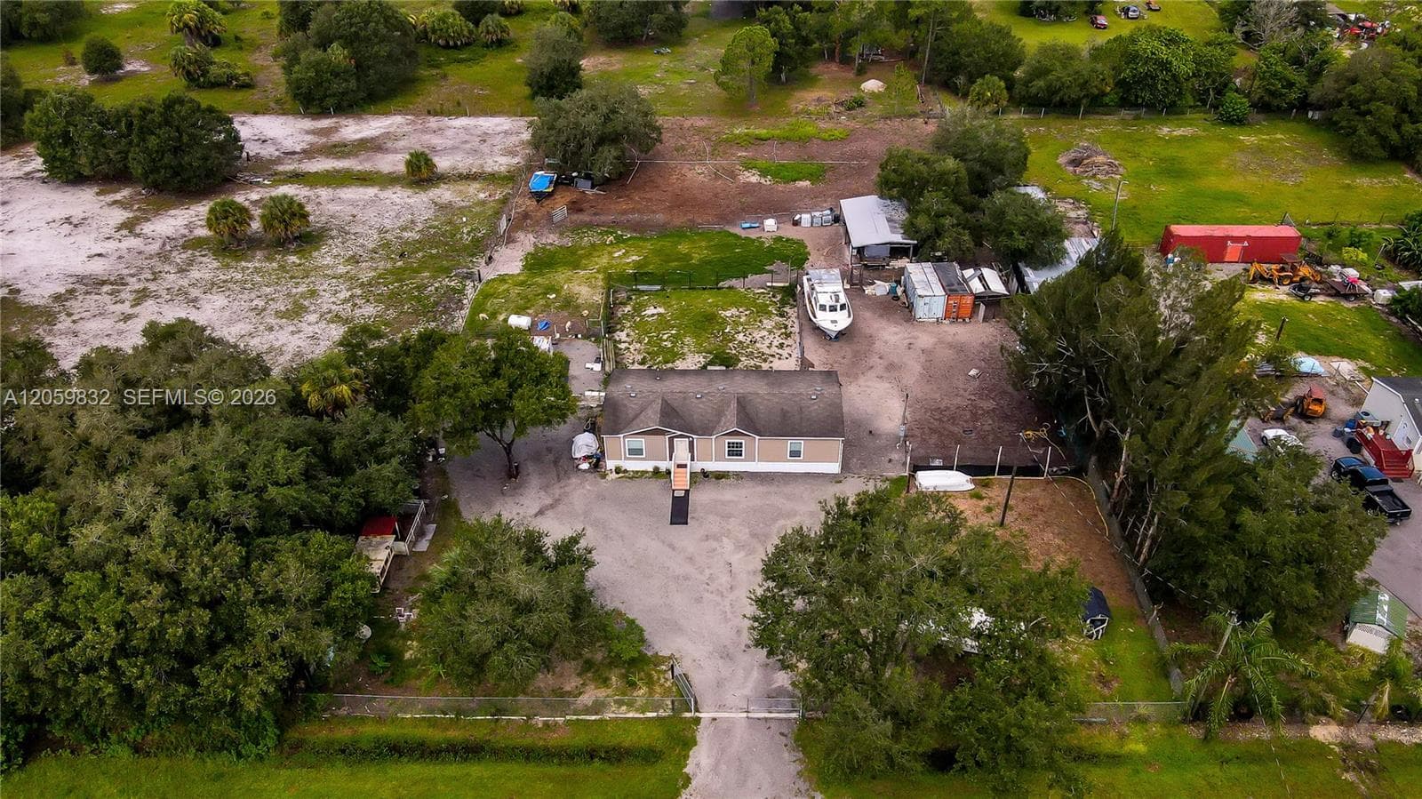 130 S Nogal ST, Clewiston FL 33440 photo 4