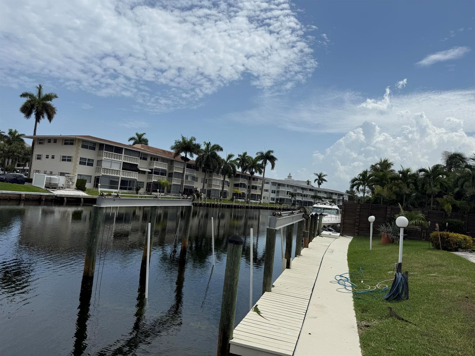 460 Paradise Isle Boulevard # 101, Hallandale Beach FL 33009 photo 5