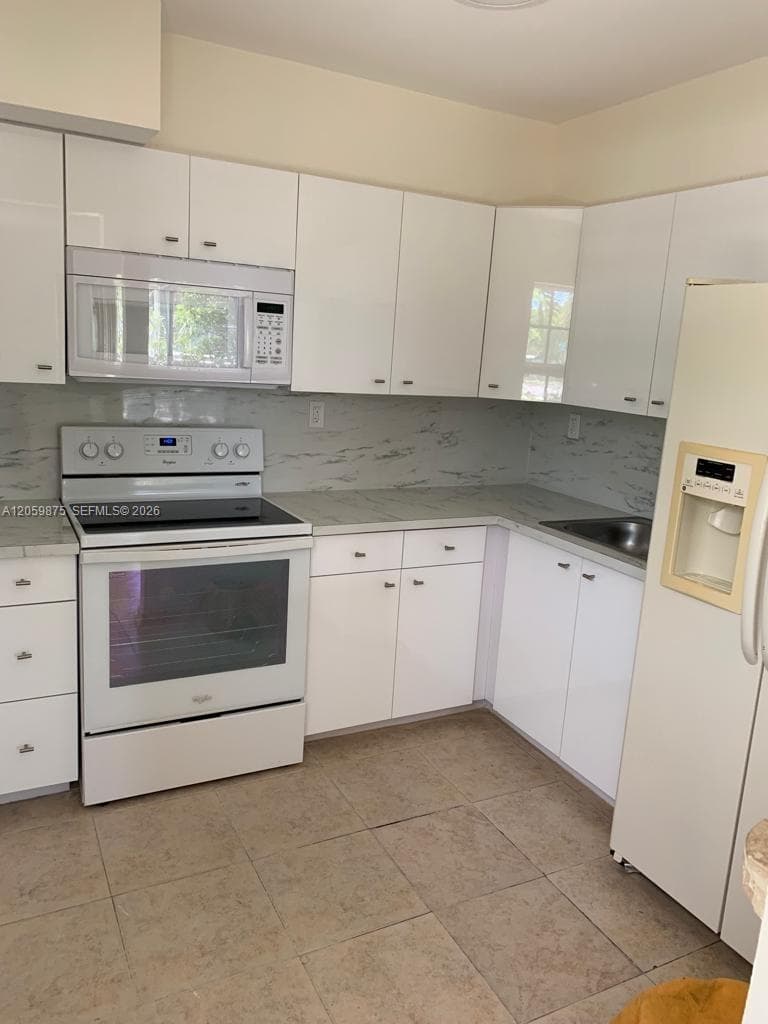 1471 NE 170th St # 123A, North Miami Beach FL 33162 photo 2