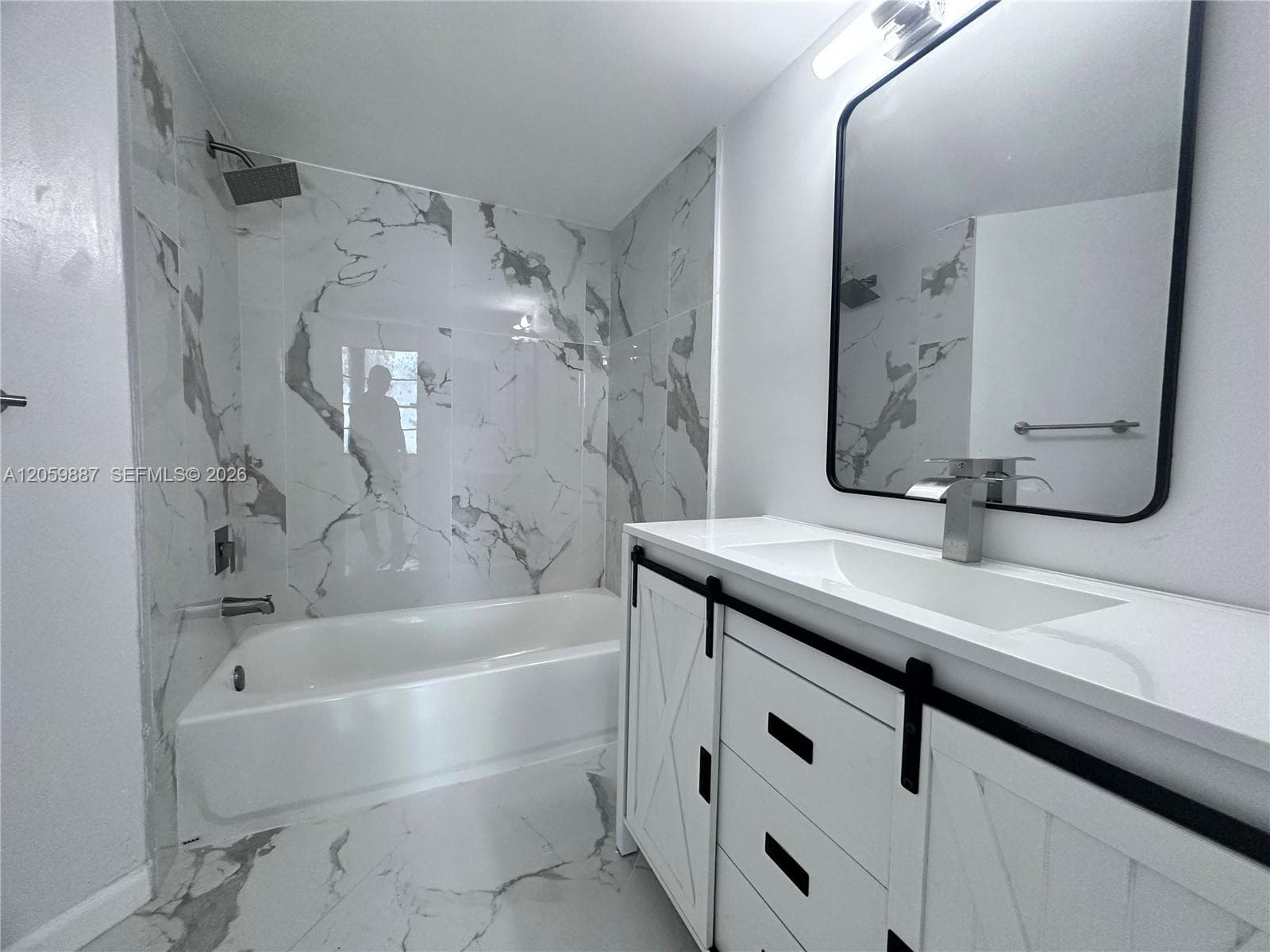 212 Lake Pointe Dr # 107, Oakland Park FL 33309 photo 4