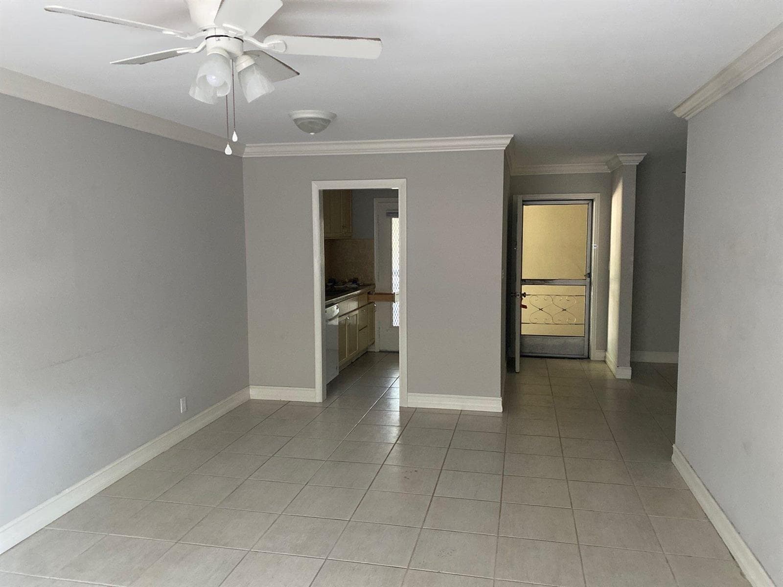 1150 E SAMPLE Road # 207, Pompano Beach, FL 33064