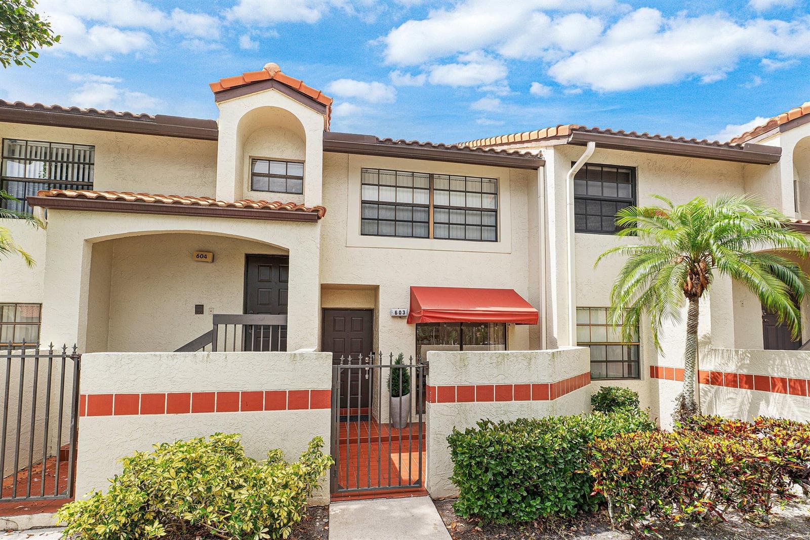 603 REPUBLIC Court, Deerfield Beach FL 33442 photo 4
