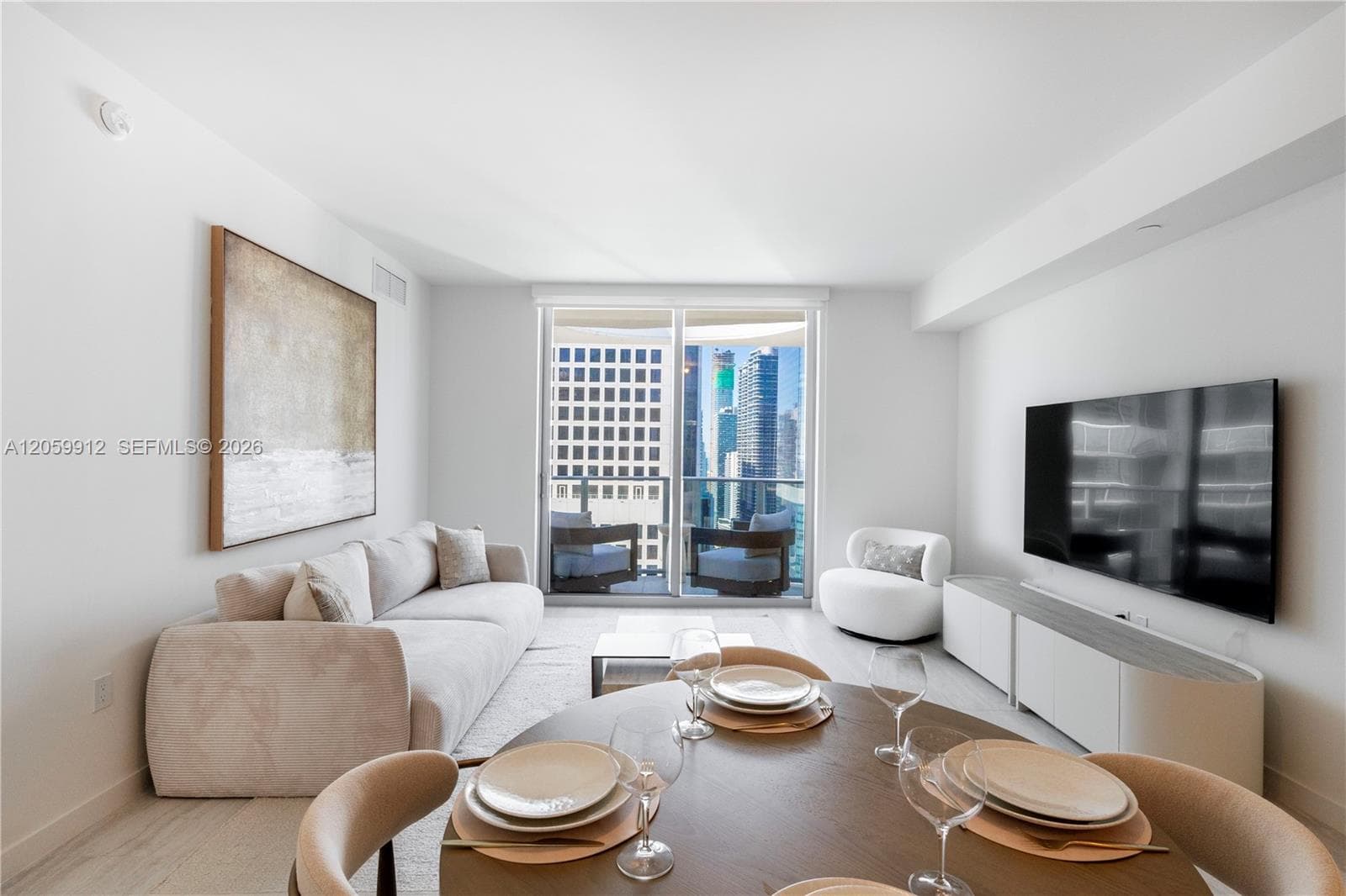 77 SE 5th St # 3308, Miami FL 33131