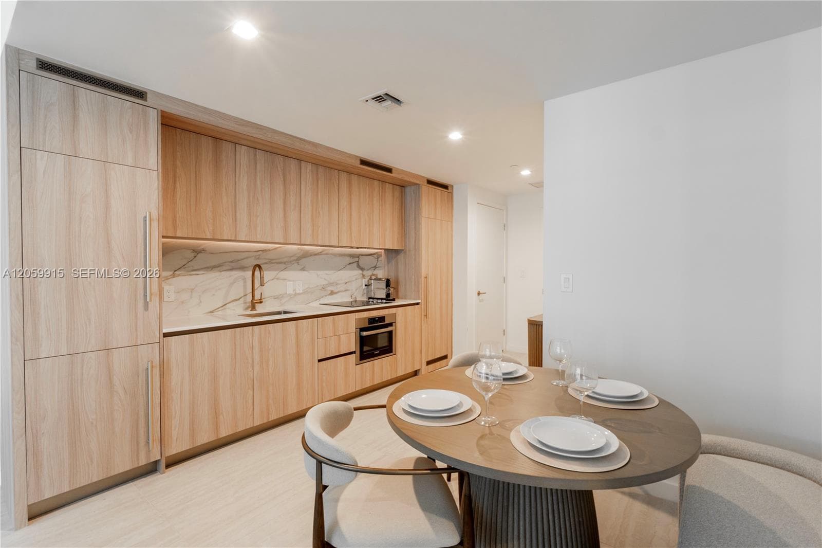 77 SE 5th St # 1910, Miami FL 33131 photo 4