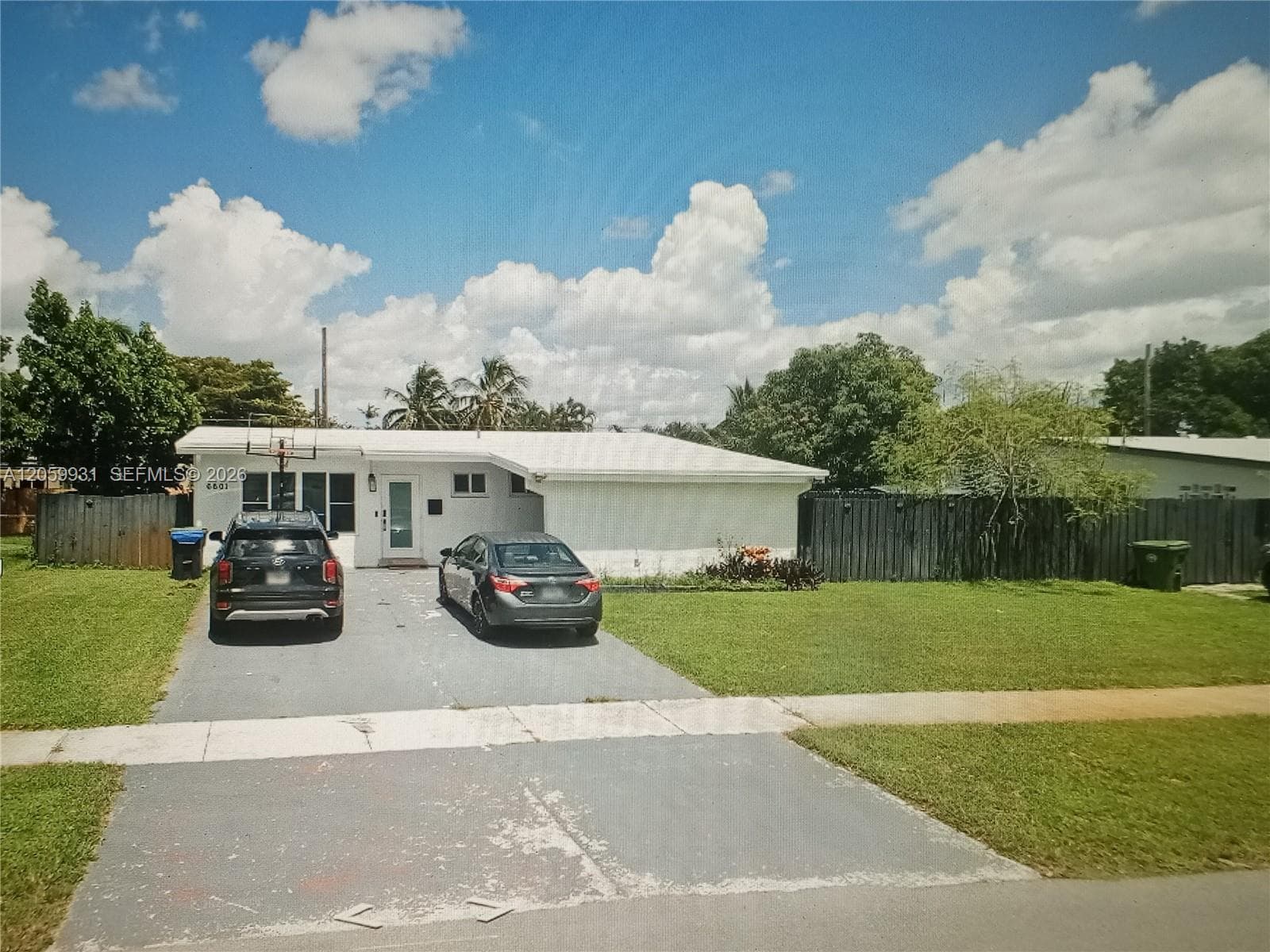 6601 SW 6th St, Pembroke Pines FL 33023